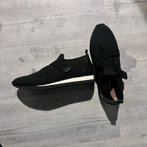 Women’s Black Slide On Sneakers